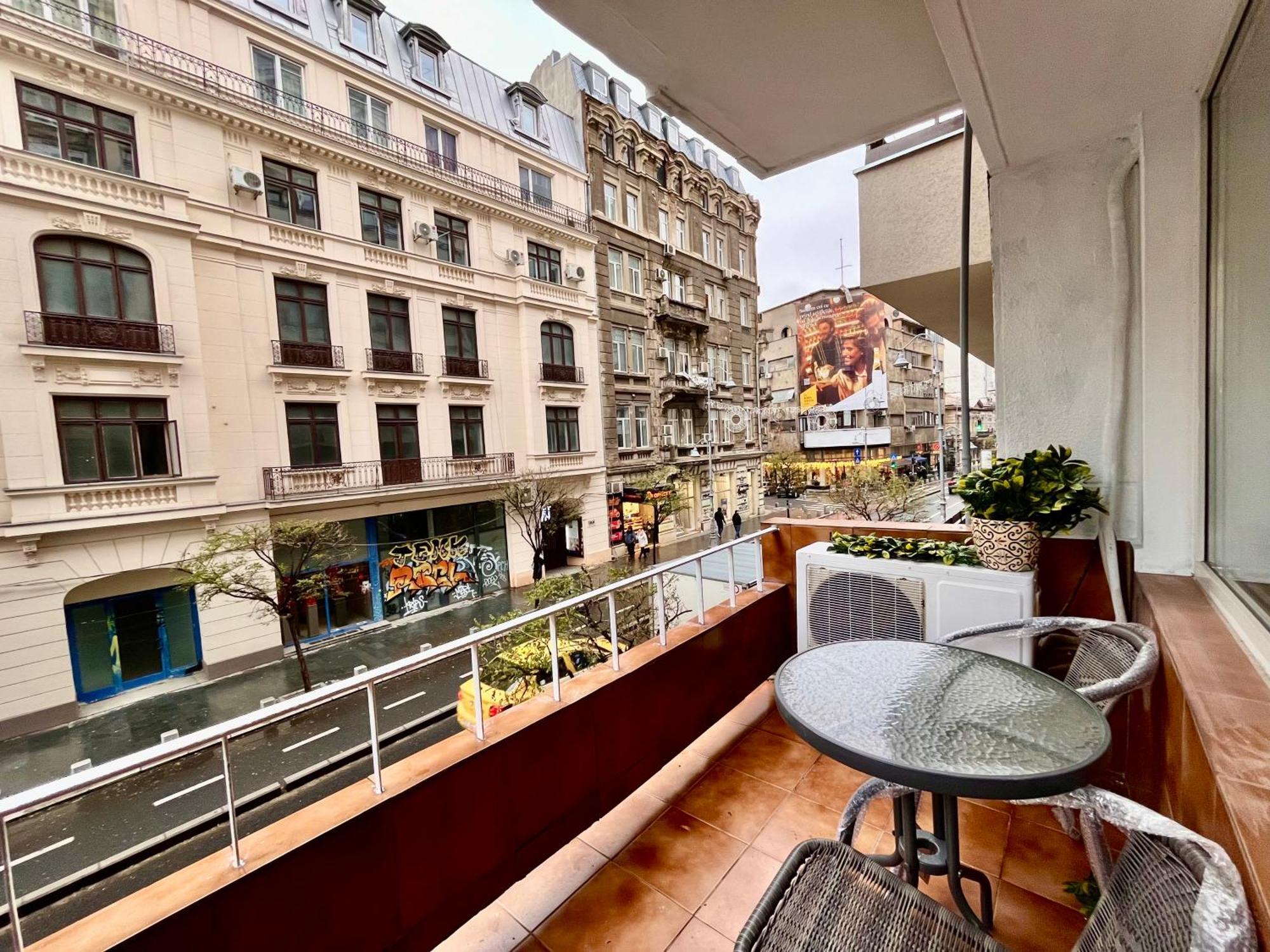 Apartament Cozy With Balcony Bucureşti